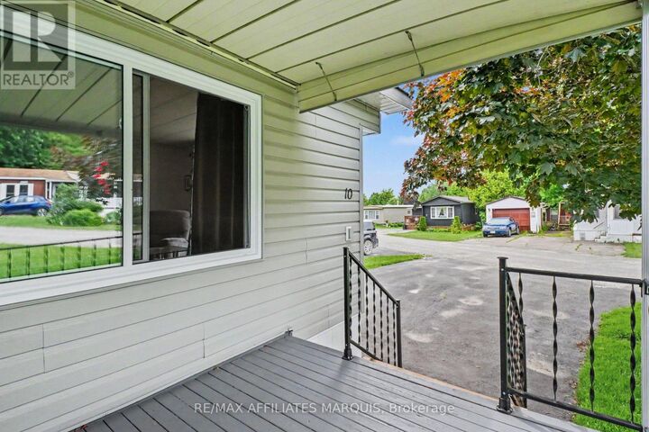 Property Photo:  10 Saddle Avenue  ON K7A 0J4 