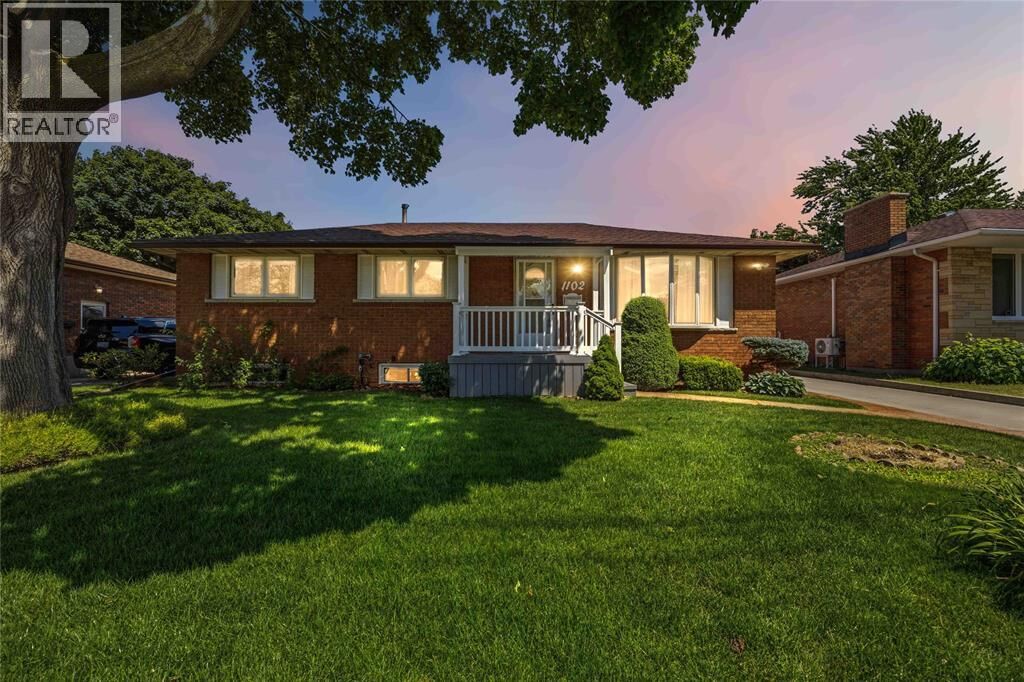 Property Photo: 1102 Indian Road ON N7V 4C5