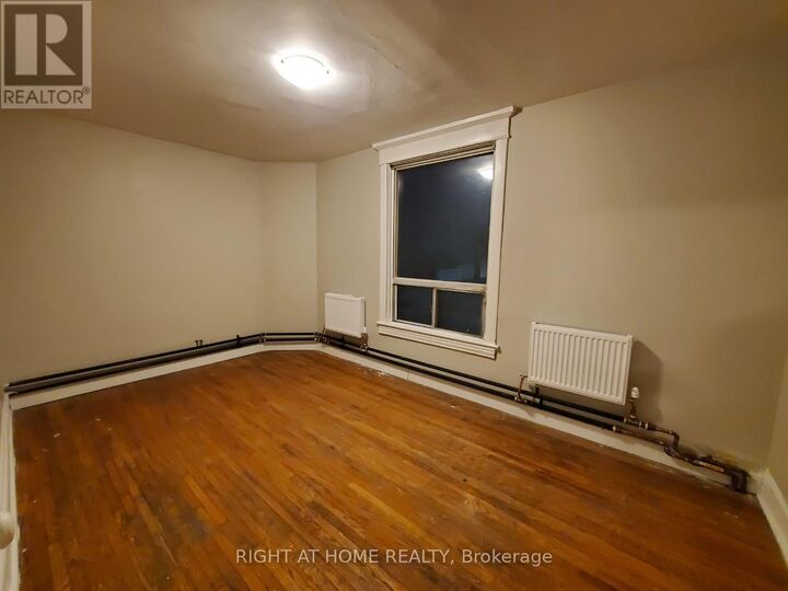 Property Photo: 332 Salem Avenue A ON M6H 3C7