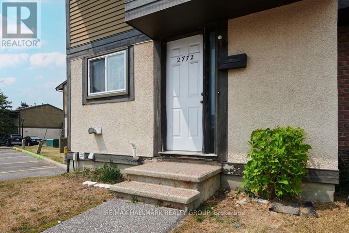 Property Photo: 2772 Pimlico Crescent 81 ON K1T 2A8