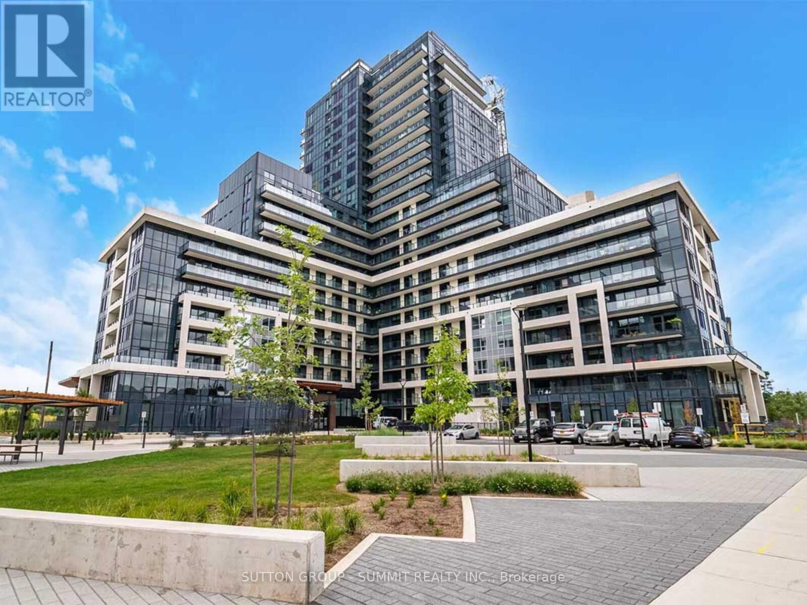 Property Photo: 3200 William Coltson Avenue 505 ON L6H 7W6