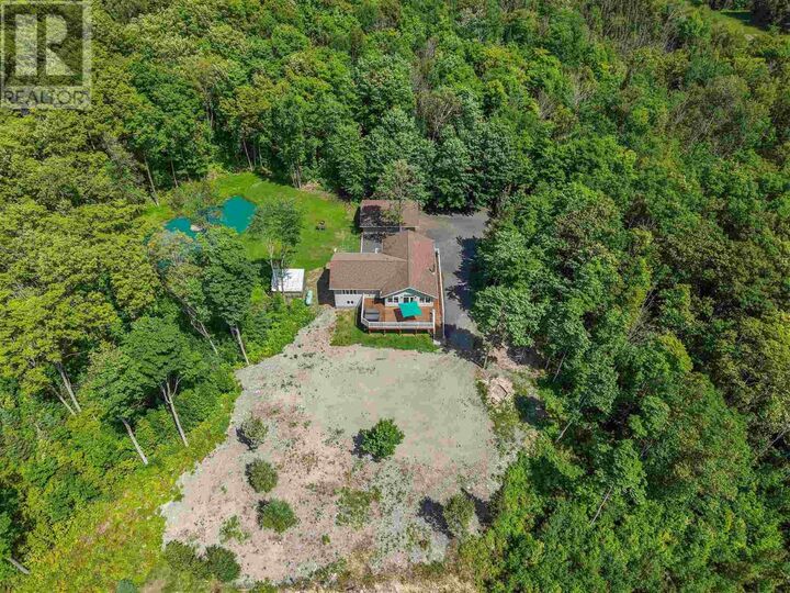 Photo de la propriété: 432 Government Rd ON P0S 1C0