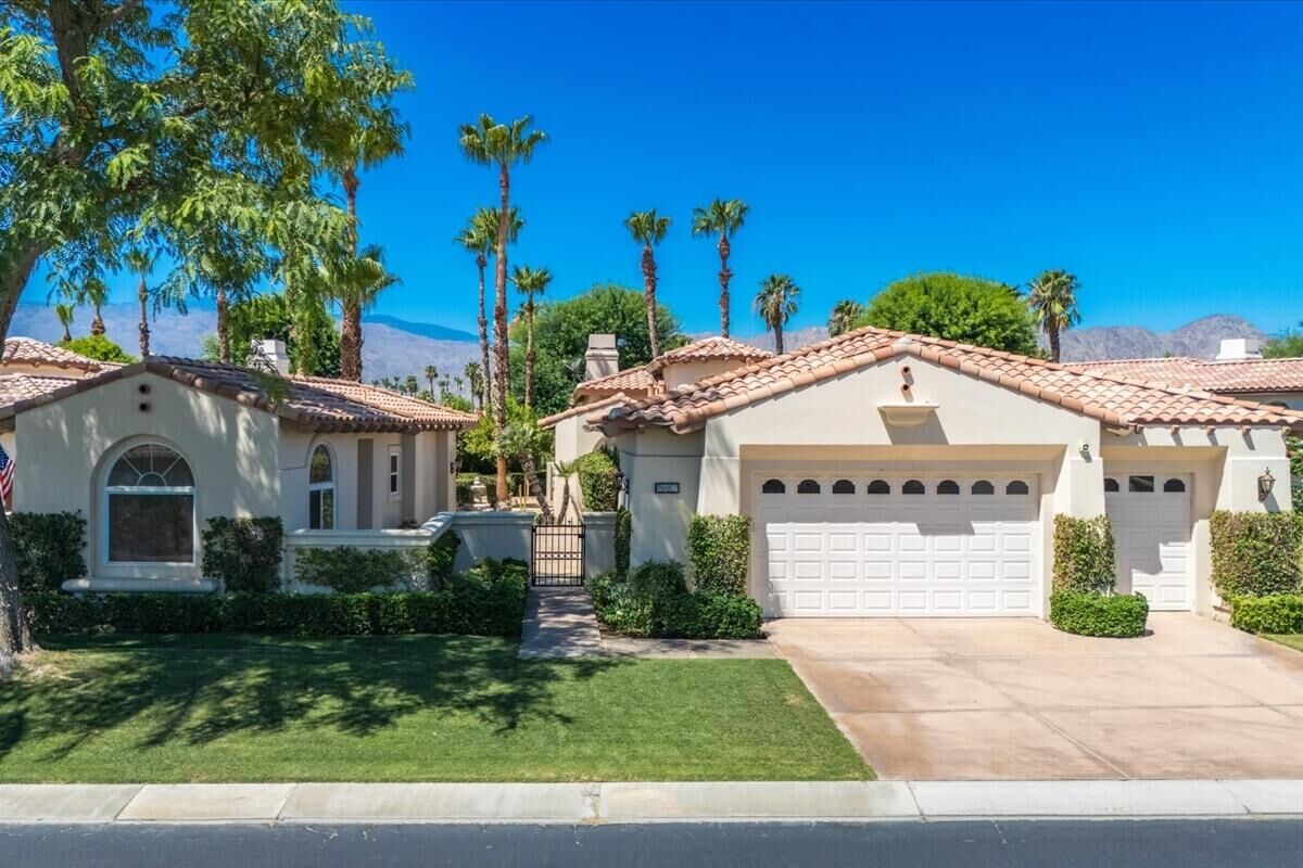 Property Photo:  79953 Rancho La Quinta Drive  CA 92253 