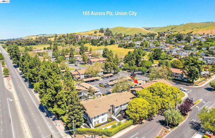 Property Photo: 165 Aurora Plz CA 94587