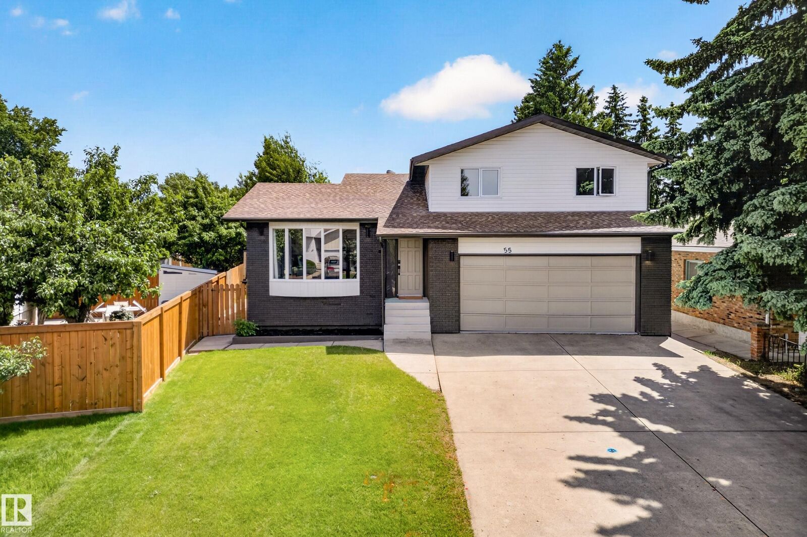 Property Photo:  55 Ekota Crescent NW  AB T6K 2J6 