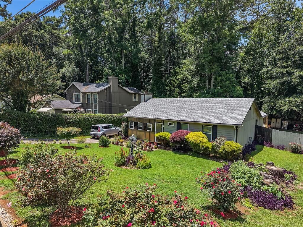Property Photo: 6153 Creekford Drive Drive GA 30058