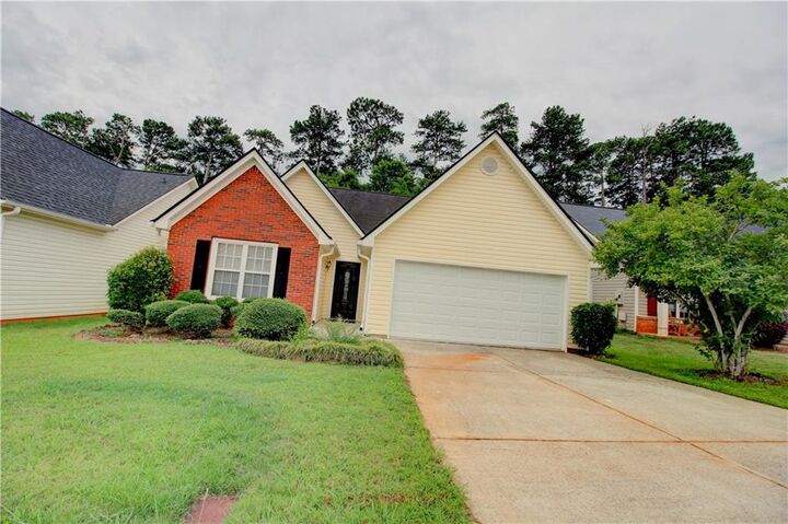 Property Photo:  2660 Kentshire Way  GA 30044 