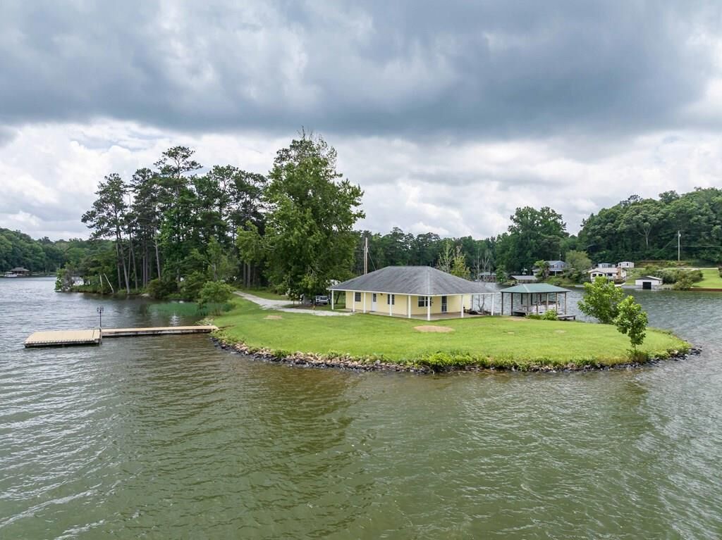 Property Photo:  250 Lee Road 0844  AL 36854 