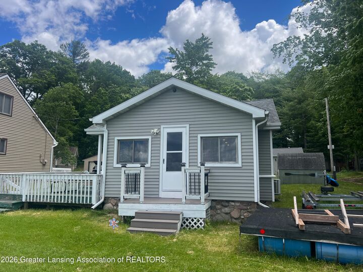 Property Photo: 17853 Hemlock Street MI 49305