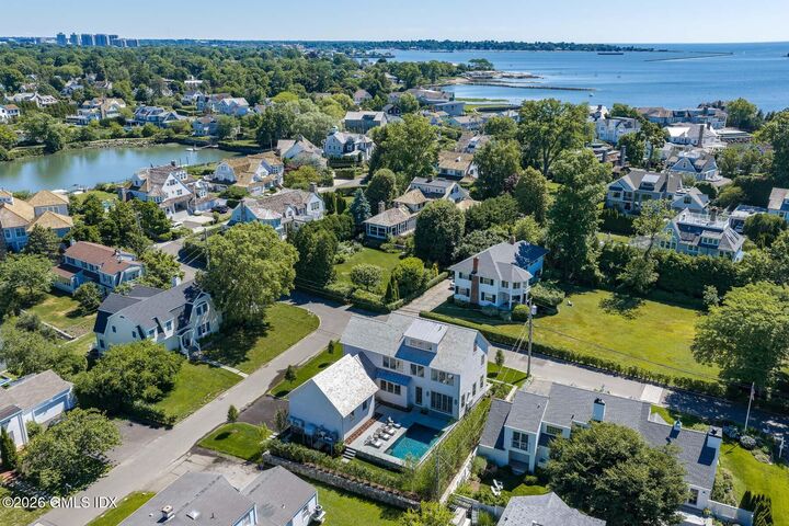 Property Photo:  25 Cove Road  CT 06870 