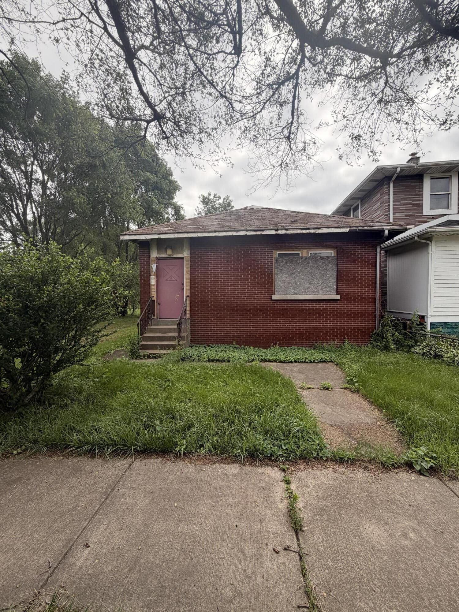 Property Photo:  735 Carolina Street  IN 46402 