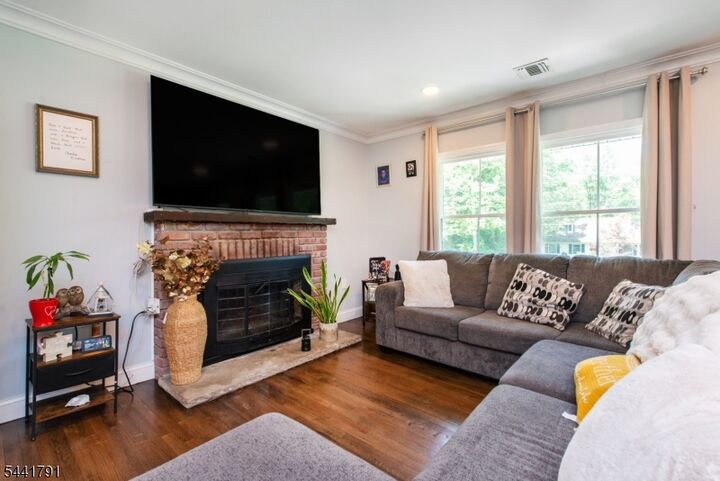 Property Photo:  950 E Walnut Dr  NJ 07860 