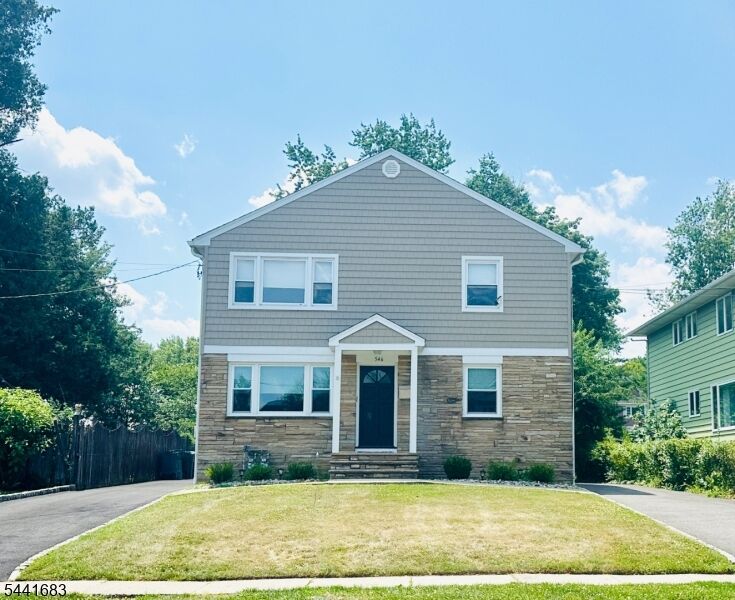 Property Photo:  546 Carleton Rd  NJ 07090 