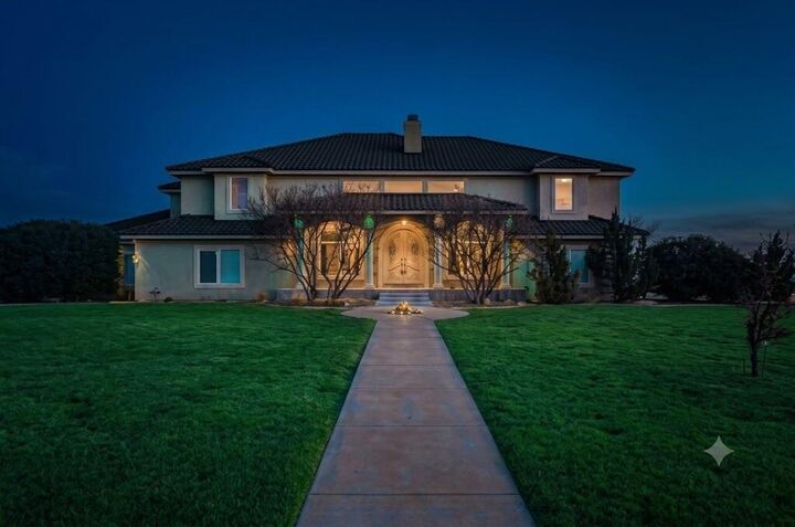 Property Photo:  8417 County Rd 6940  TX 79407 