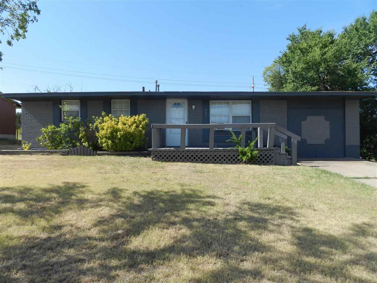 Property Photo:  3416 NW Lincoln Ave  OK 73505 