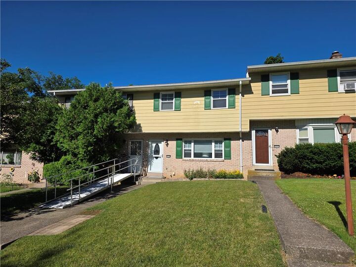 Property Photo:  6210 Glen Court  PA 18053 