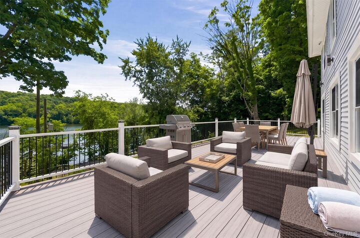 Property Photo:  556 Lakes Road  NY 10950 