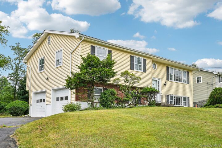 Property Photo:  110 Orchid Drive  NY 10965 