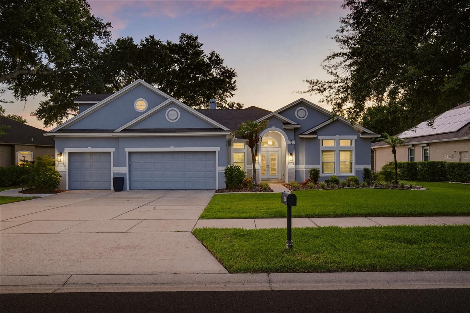 Property Photo:  330 English Lake Drive  FL 34787 