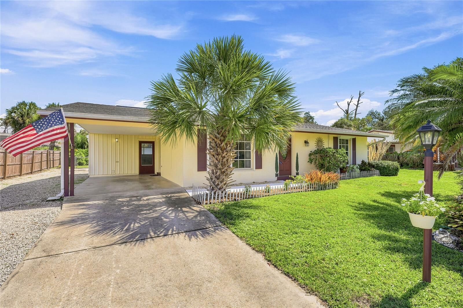Property Photo: 18190 Steele Avenue FL 33948