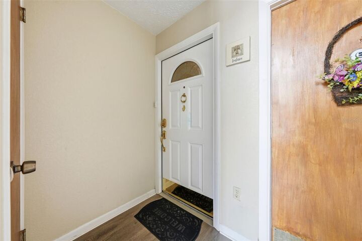 Property Photo:  4214 Lake Underhill Road 6A2  FL 32803 