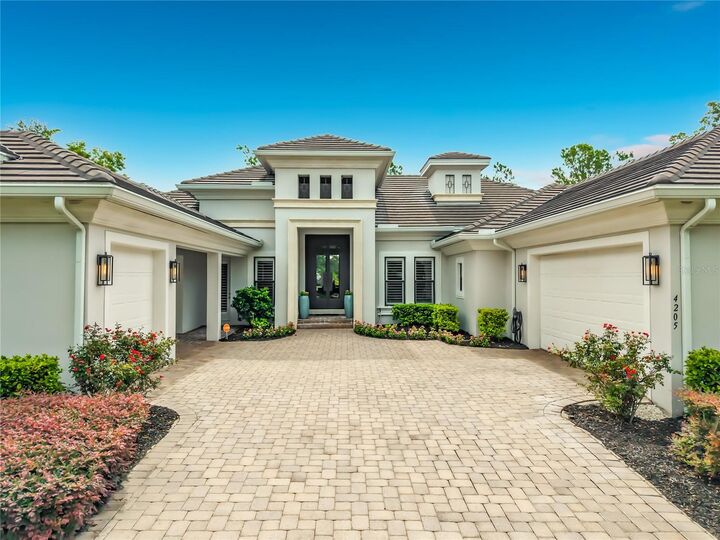 Property Photo:  4205 Clarice Estates Drive  FL 34786 