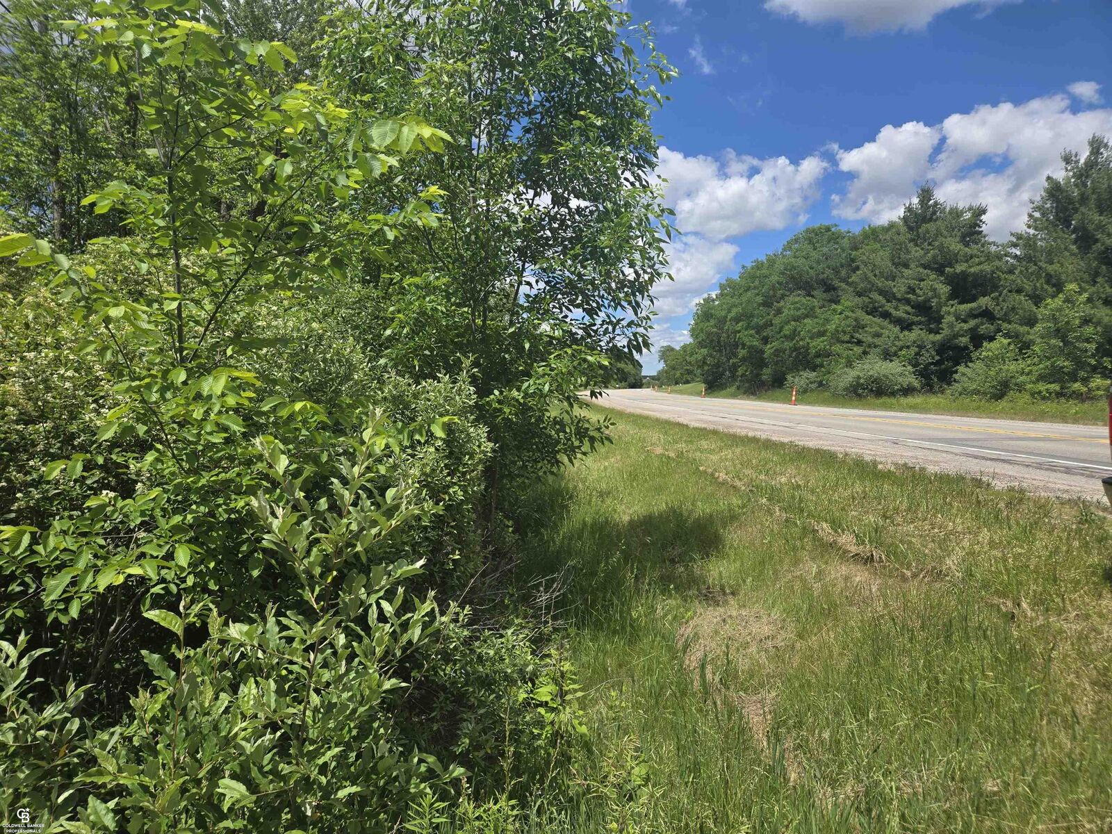 Property Photo:  5767 Emmett Vl Road  MI 48022 
