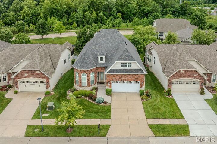 Property Photo:  14 Burgundy Place Drive  MO 63368 