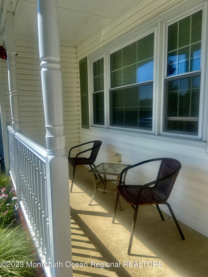 Property Photo:  7 Basset Drive  NJ 08757 