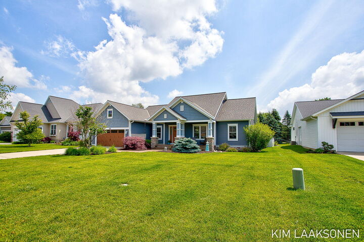 Property Photo: 349 Parkside Lane MI 49406