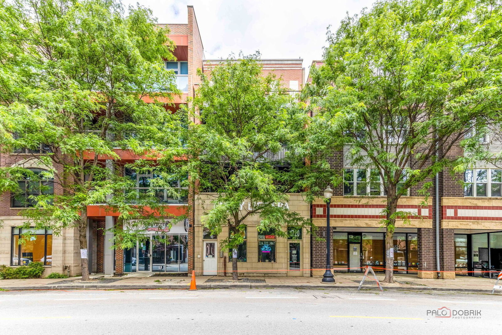Property Photo:  1720 W Belmont Avenue 2  IL 60657 