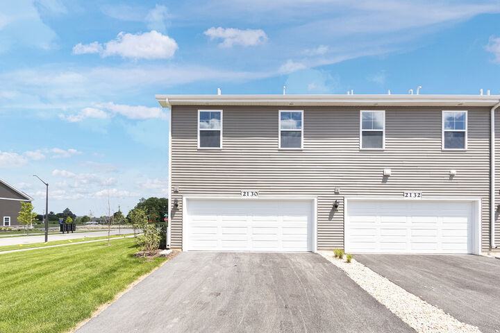 Property Photo:  2130 Bodega Road  IL 60543 