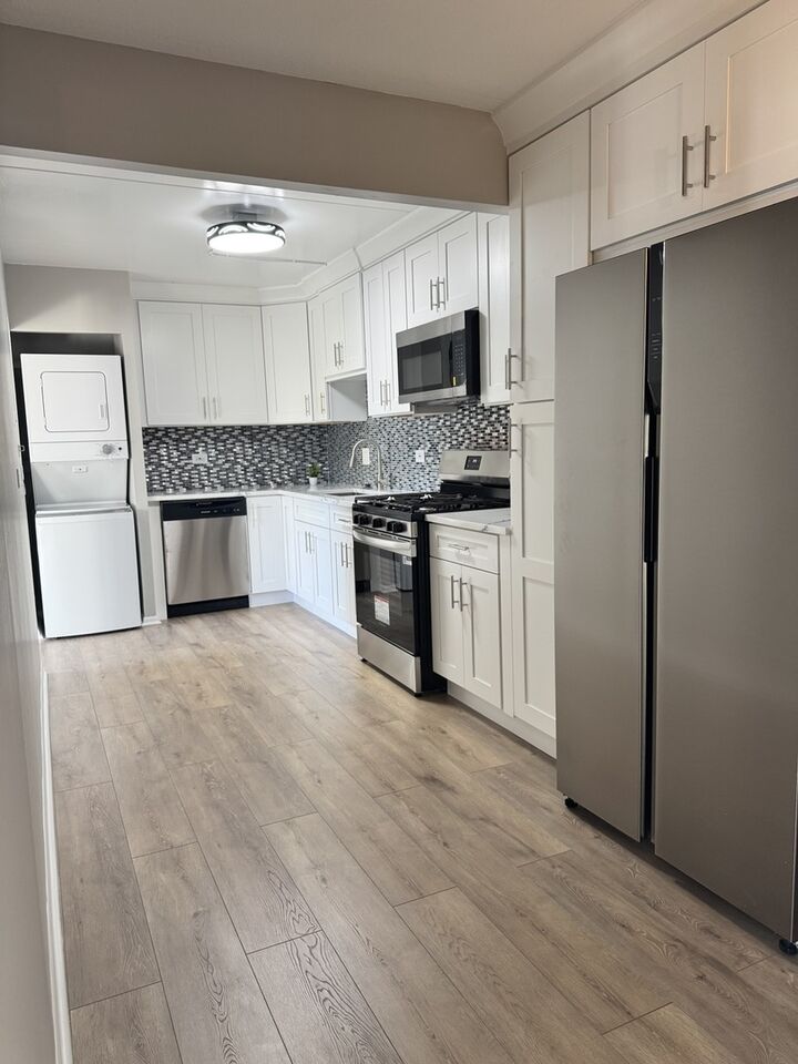 Property Photo: 500 Park Avenue 433 IL 60409