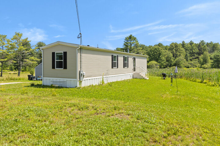 Property Photo: 28 Wardtown Road ME 04032