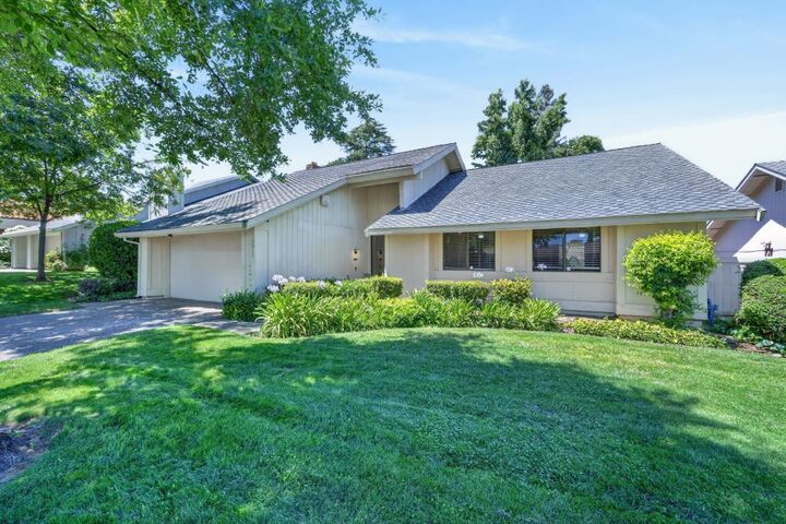 Property Photo:  7917 Wildridge  CA 95628 