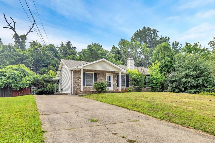 Property Photo:  2809 Teakwood Dr  TN 37040 