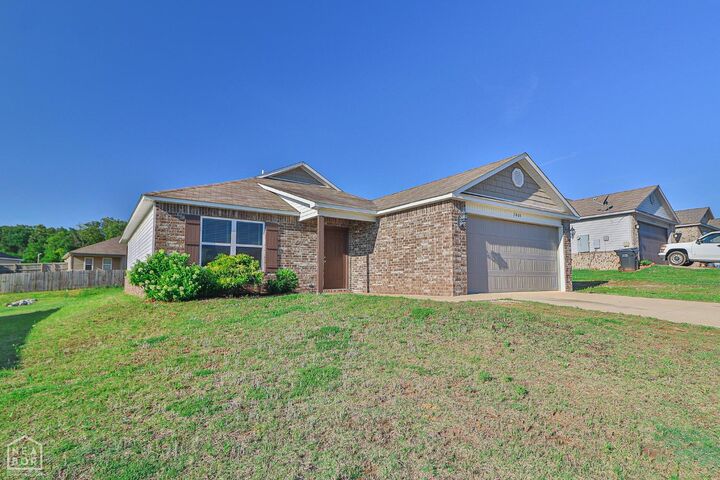 Property Photo:  2409 Judes Way  AR 72404 