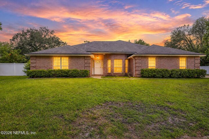 Property Photo:  3165 N Star Court  FL 32068 