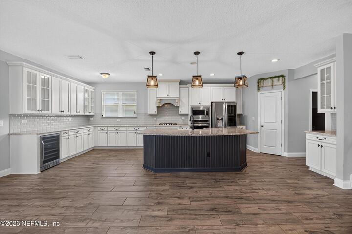 Property Photo:  53 Lumen Court  FL 32095 