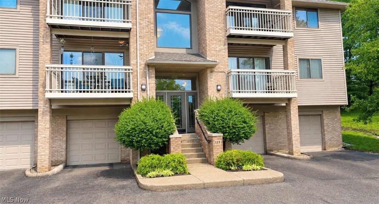 Property Photo:  3800 Rosemont Boulevard 117B  OH 44333 