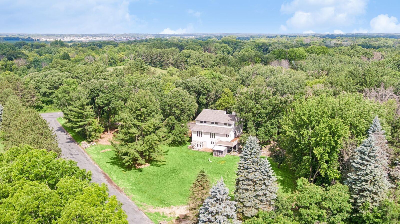 Property Photo: 2645 Norcrest Avenue N MN 55082