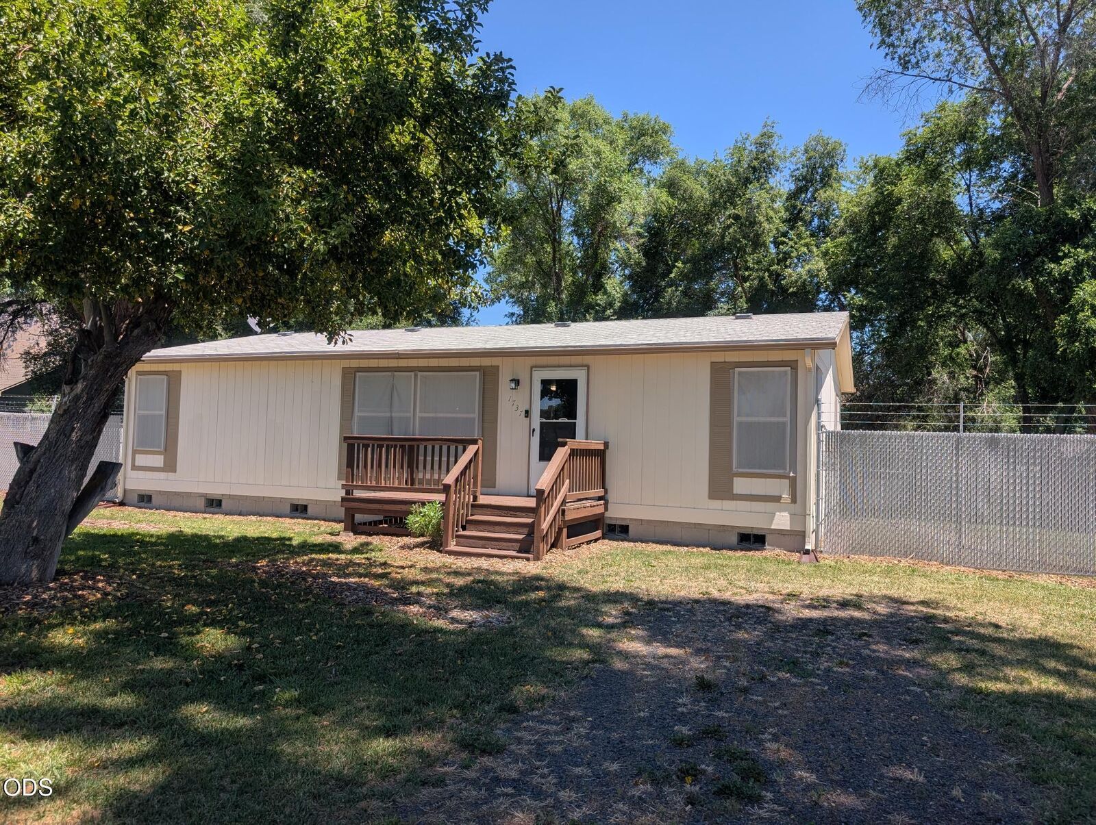 Property Photo: 1737 Summers Lane OR 97603