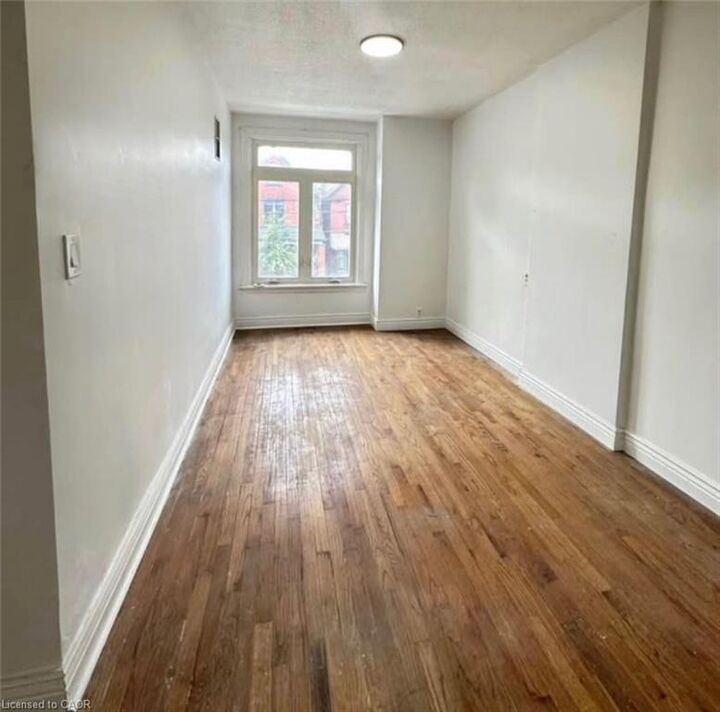 Property Photo: 216 John Street N Upper Unit ON L8L 4P5