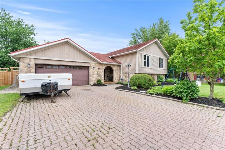 Property Photo:  38 Killins Street  ON L0R 2A0 