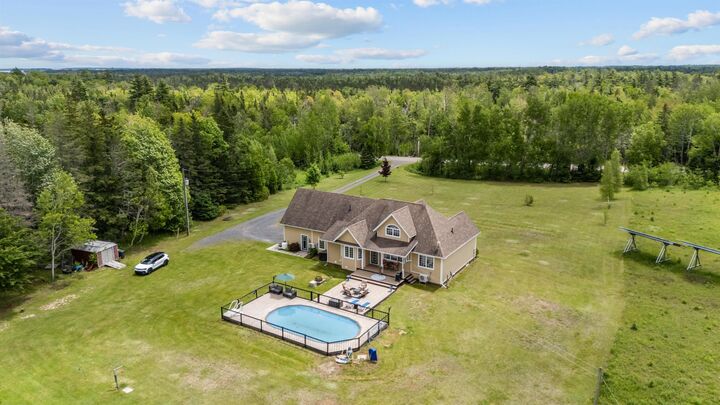 Photo de la propriété:  7096 Point Pleasant Road  PE C0A 1W0 