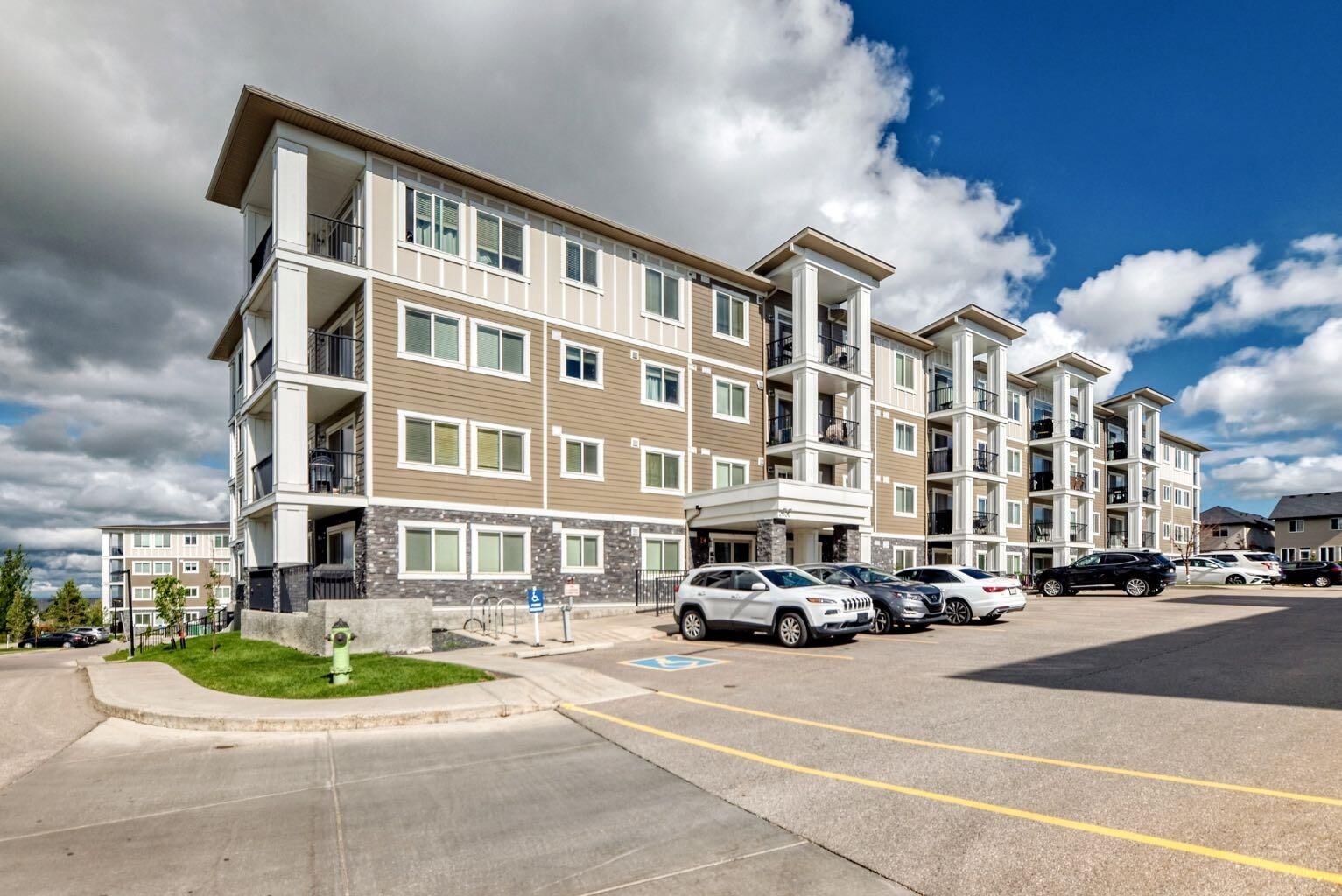 Property Photo:  450 Sage Valley Drive NW 2105  AB T3E 0V6 