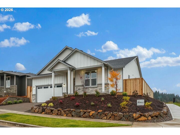 Property Photo: 755 Emily Grace Ct SE OR 97306