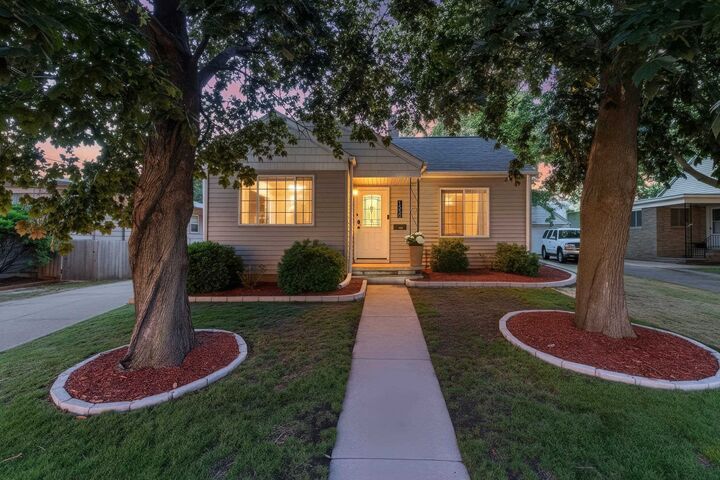 Property Photo:  1550 Delaware Street  WI 54902 