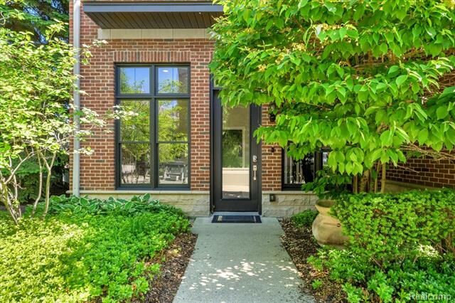 Property Photo:  2280 Attard  MI 48009 