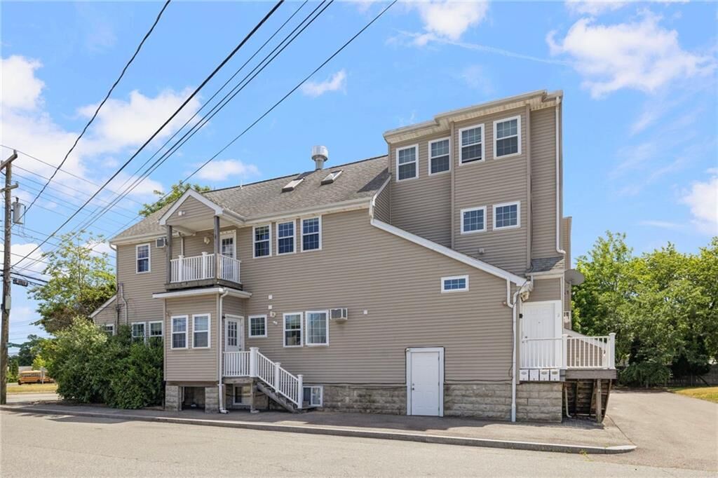 Property Photo:  2799 Pawtucket Avenue  RI 02914 